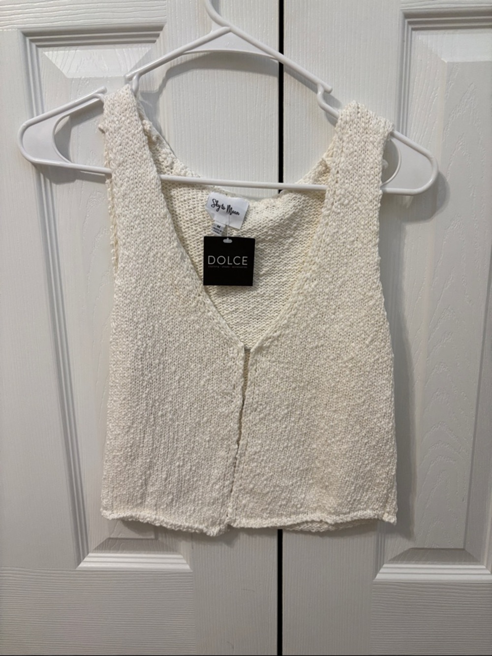 Dolce white Textured Knit V-Neck Tank